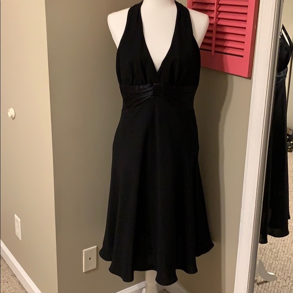 Jones New York Dresses & Skirts - Fabulous Jones New York cocktail dress. Size 10.